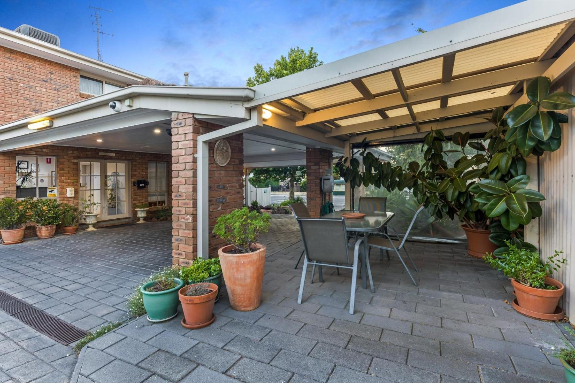 Golden Square Motor Inn Μπέντιγκο Εξωτερικό φωτογραφία