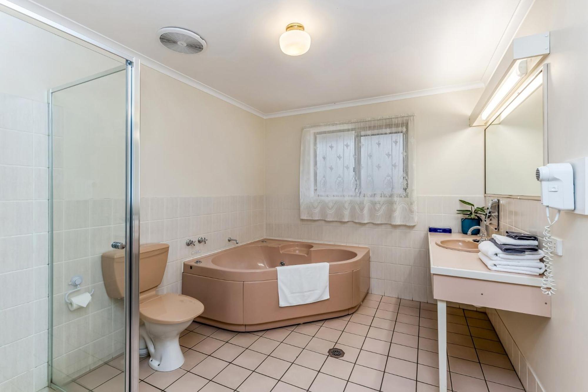 Golden Square Motor Inn Μπέντιγκο Εξωτερικό φωτογραφία